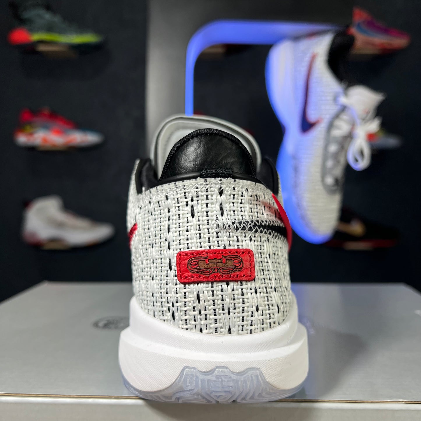 Lebron XX / The Debut