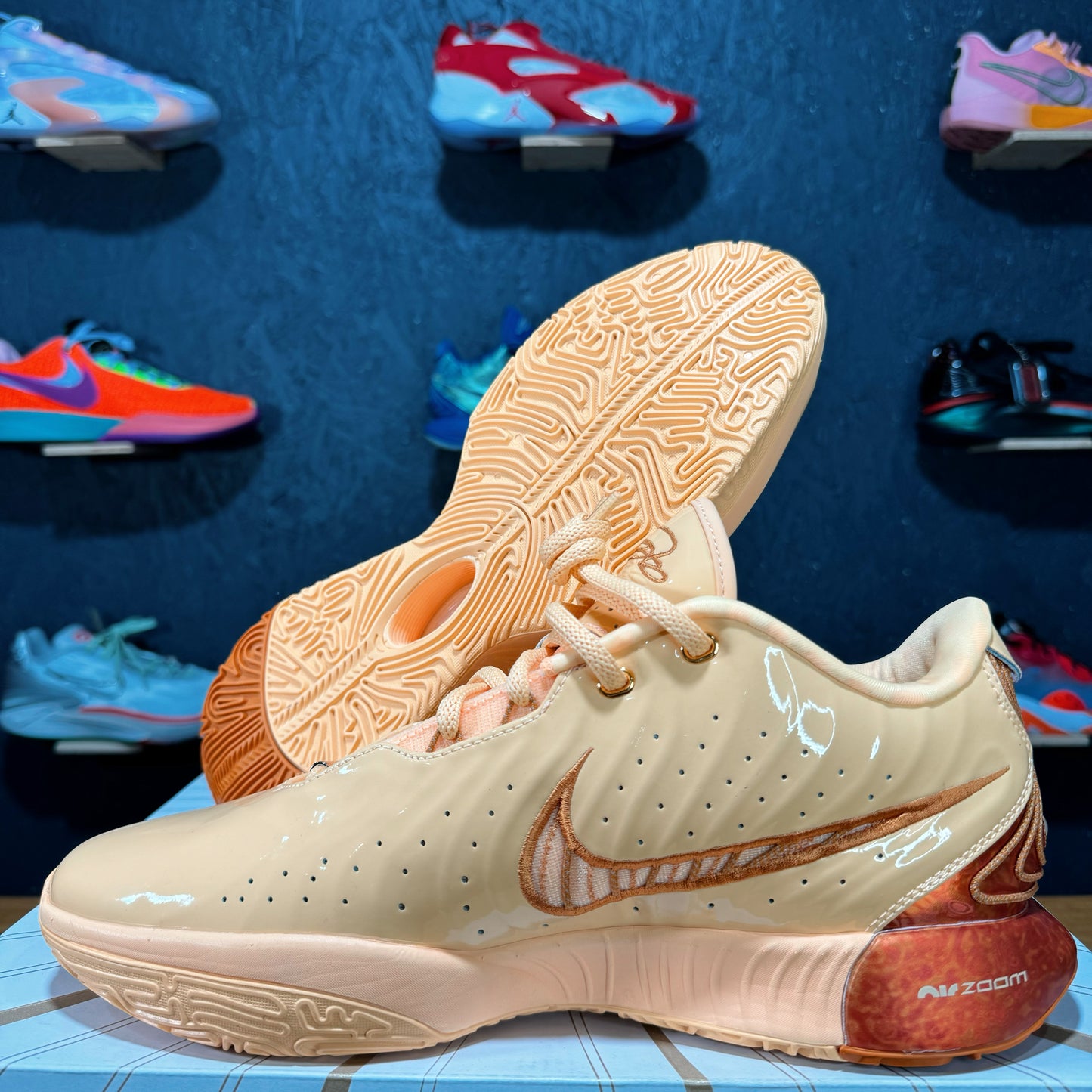 Lebron XXI "Dragon Pearl"
