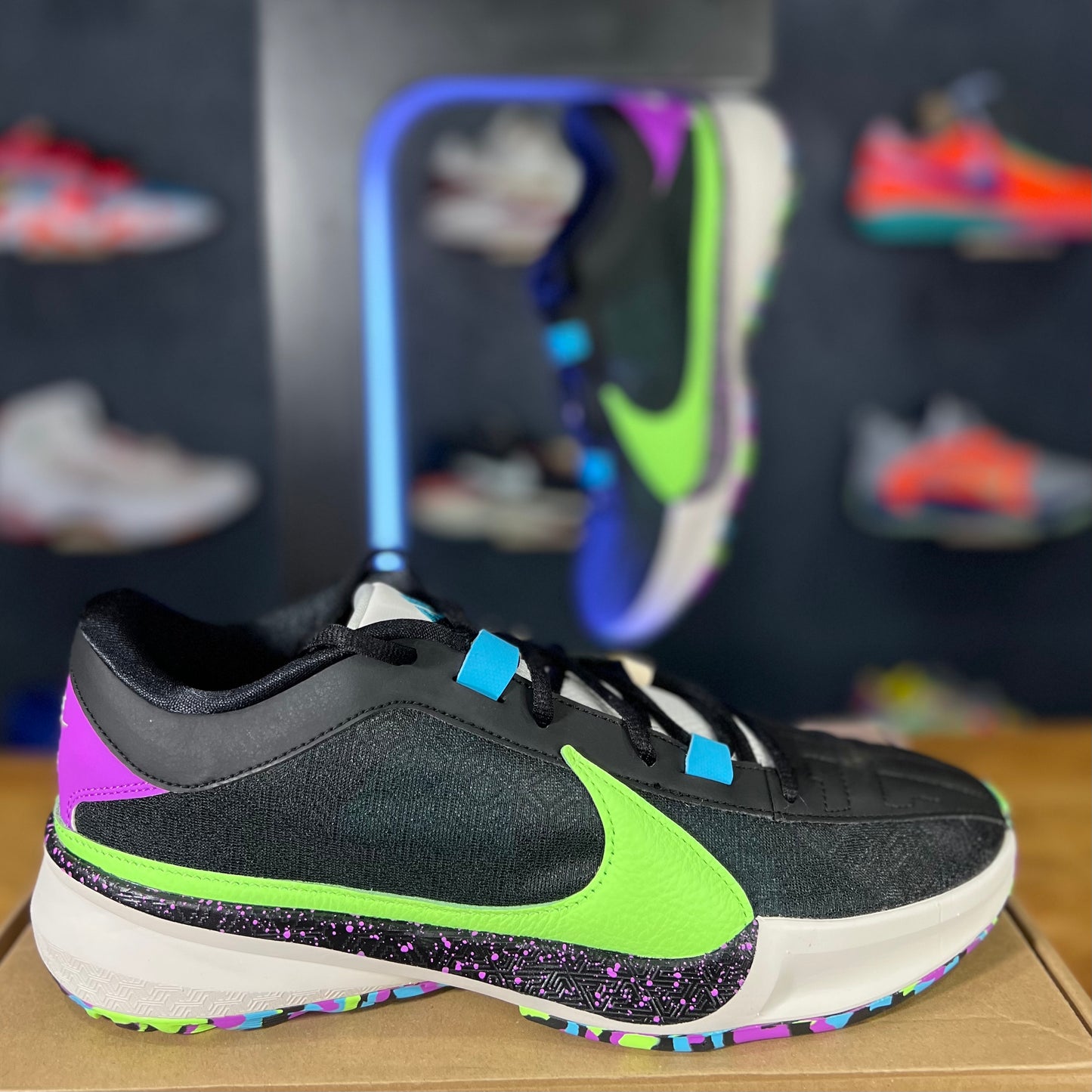 Zoom Freak 5 "Made In Sepolia"