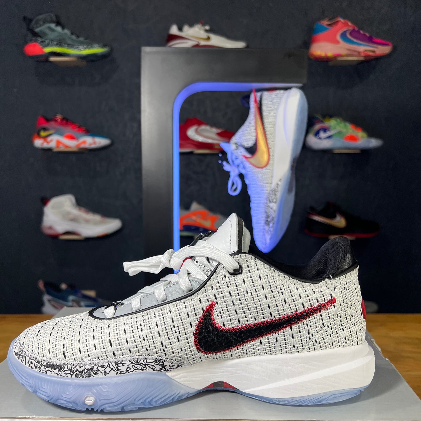 Lebron XX / The Debut