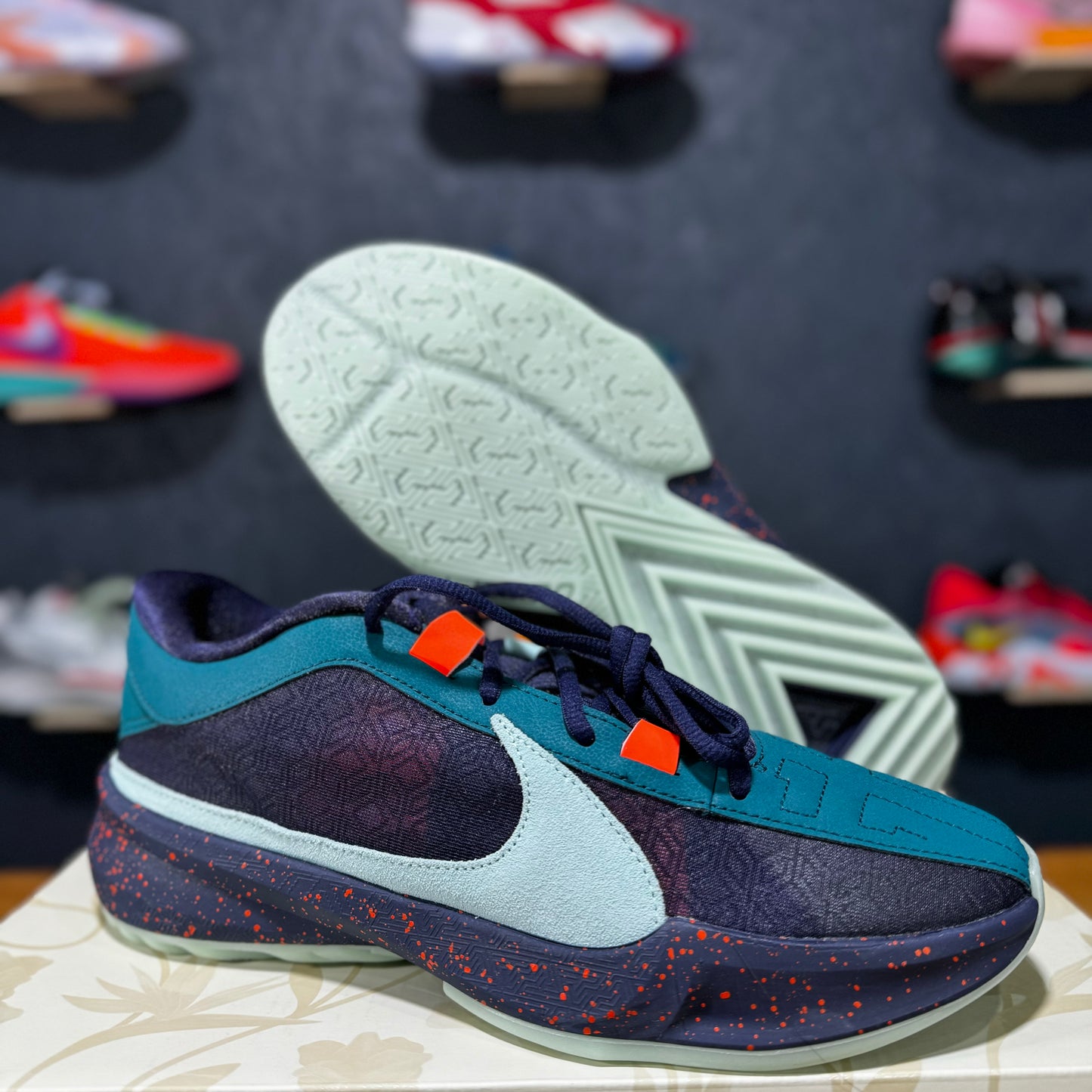 Zoom Freak 5 "Nigerian Nightmare" 🏀