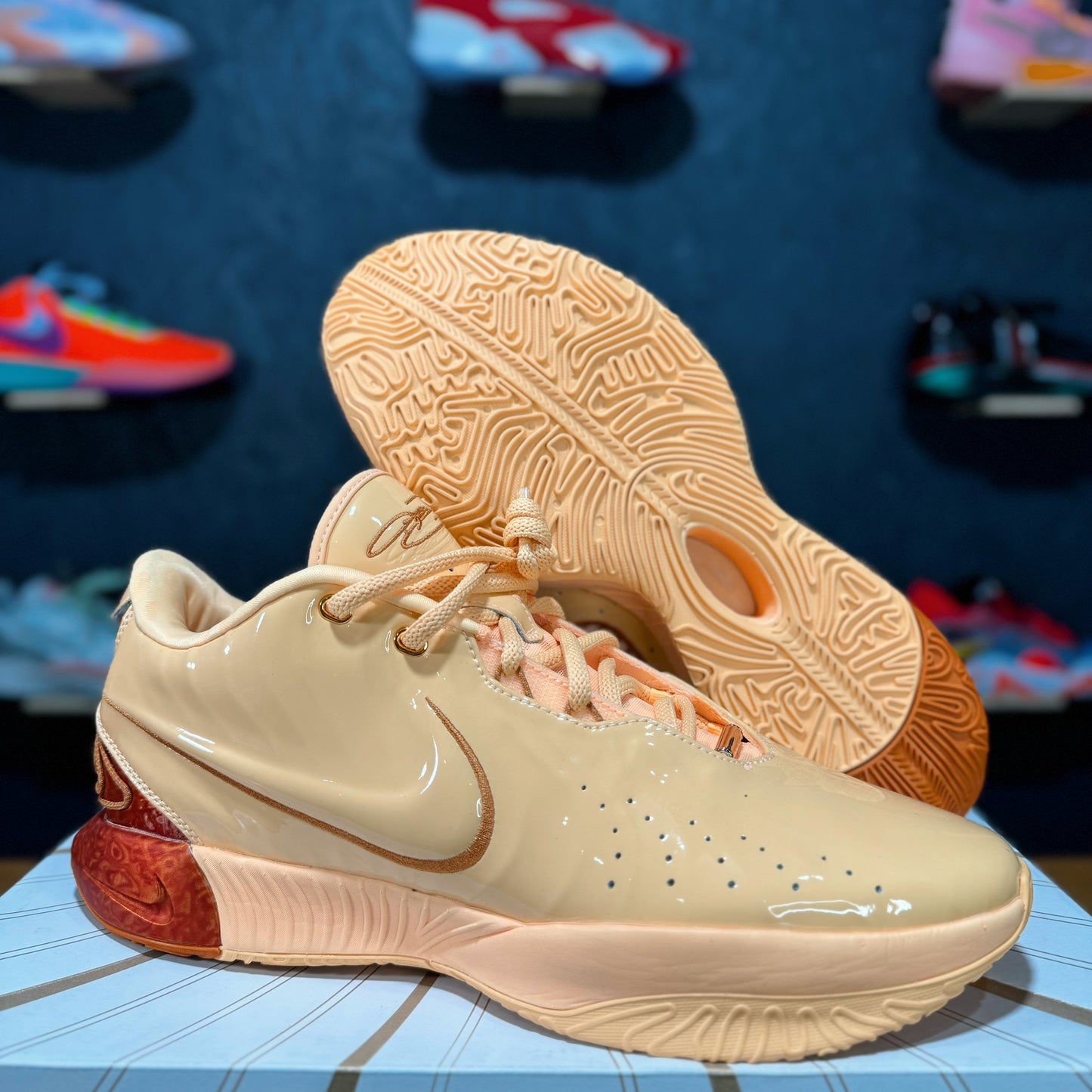 Lebron XXI "Dragon Pearl"