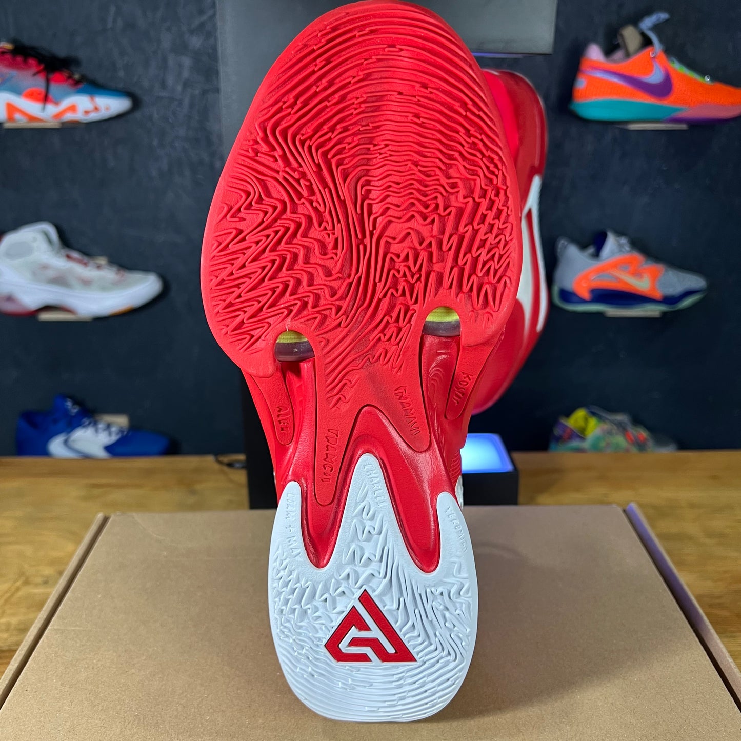 Zoom Freak 4 "University Red"