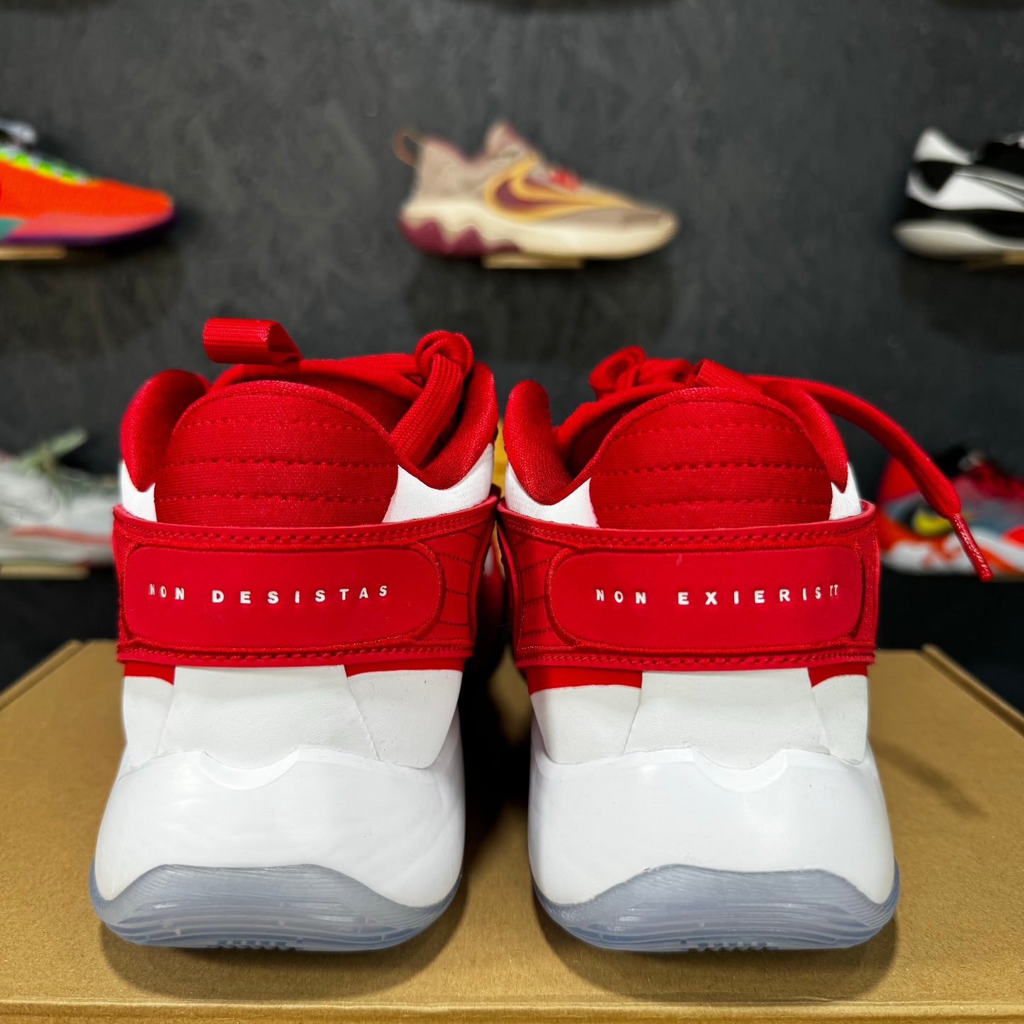 Luka 2 "University Red"