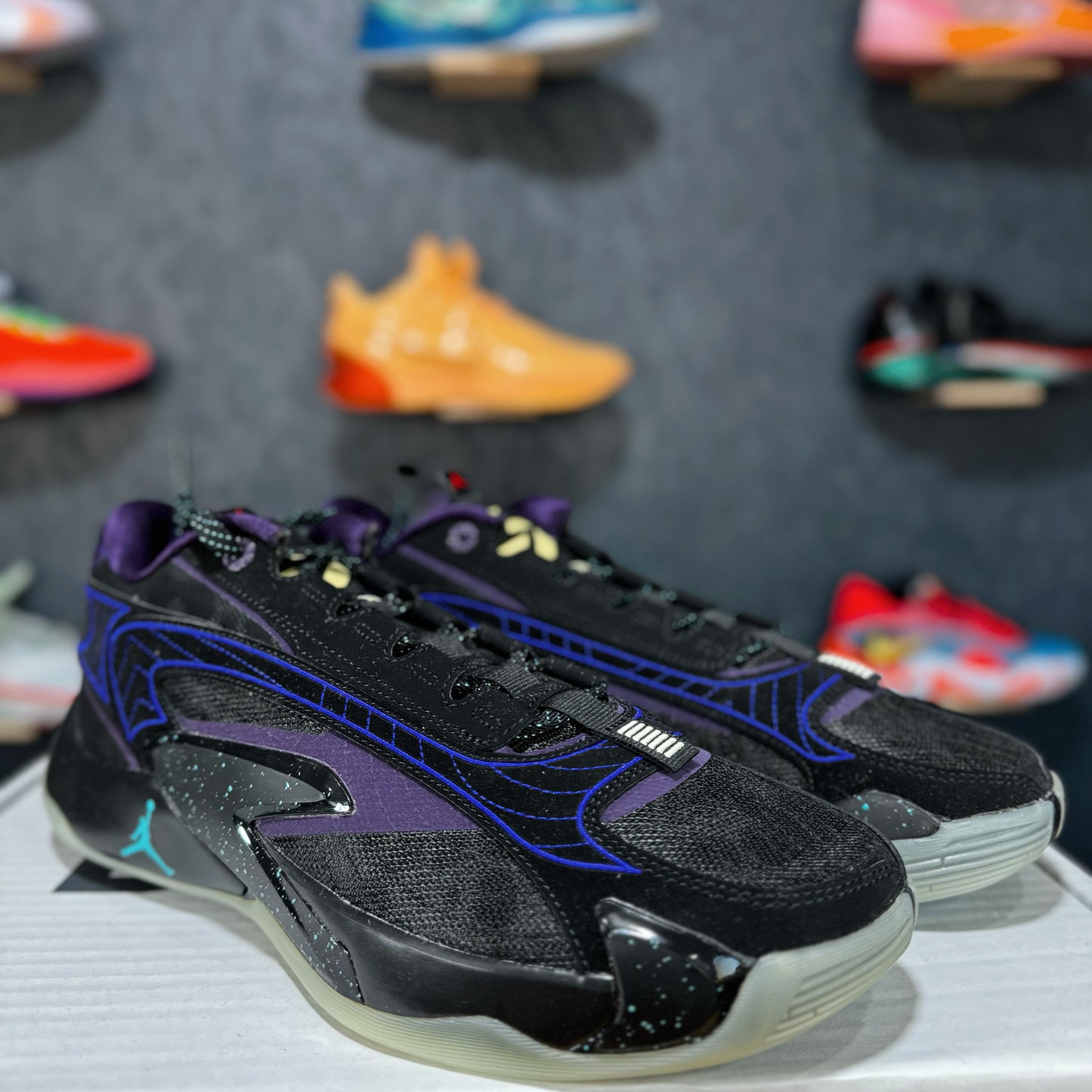 Luka 2 "Luk.AI Space Hunter"