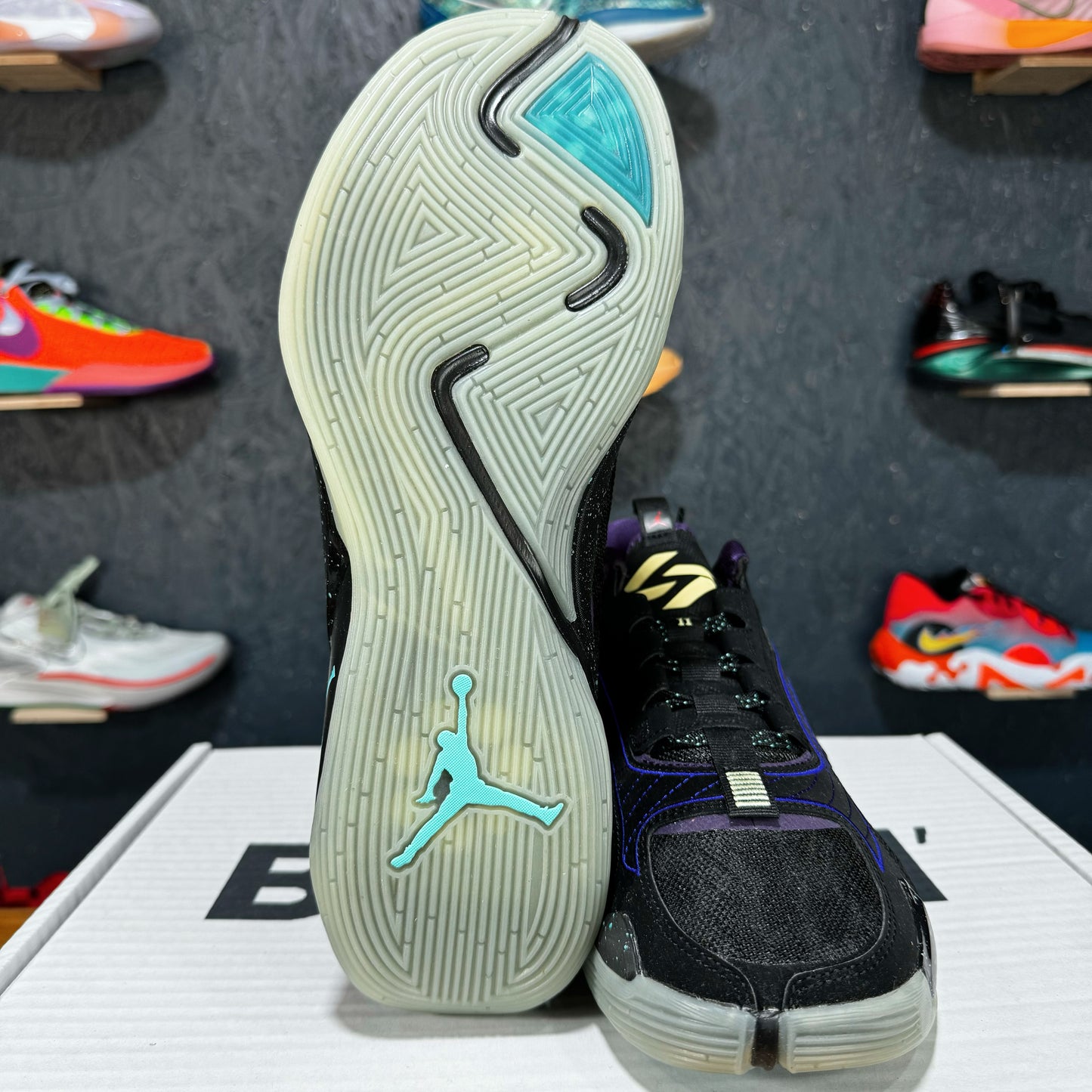 Luka 2 "Luk.AI Space Hunter"