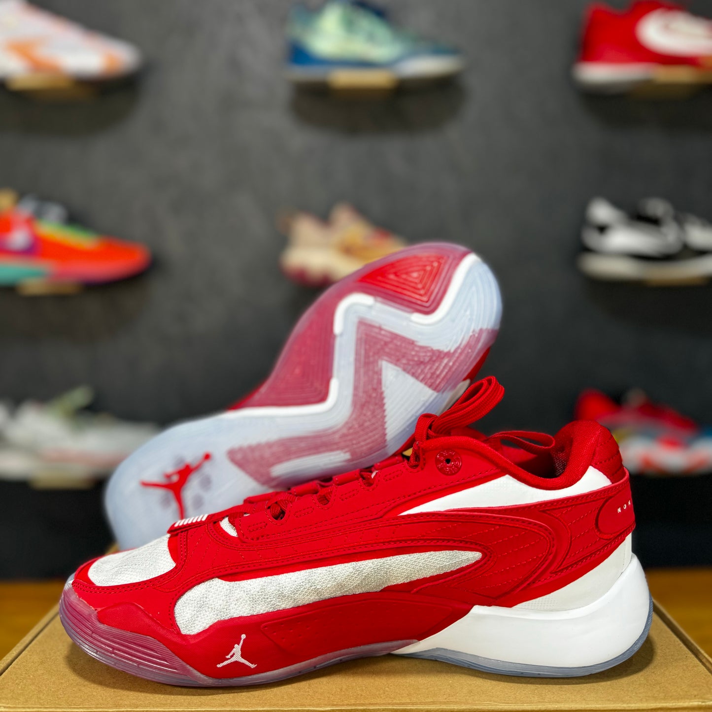 Luka 2 "University Red"